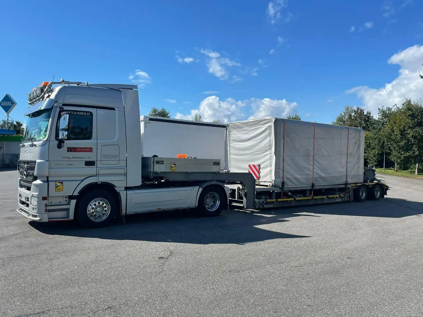 Kohlmaier articulated truck with curtainsider trailer